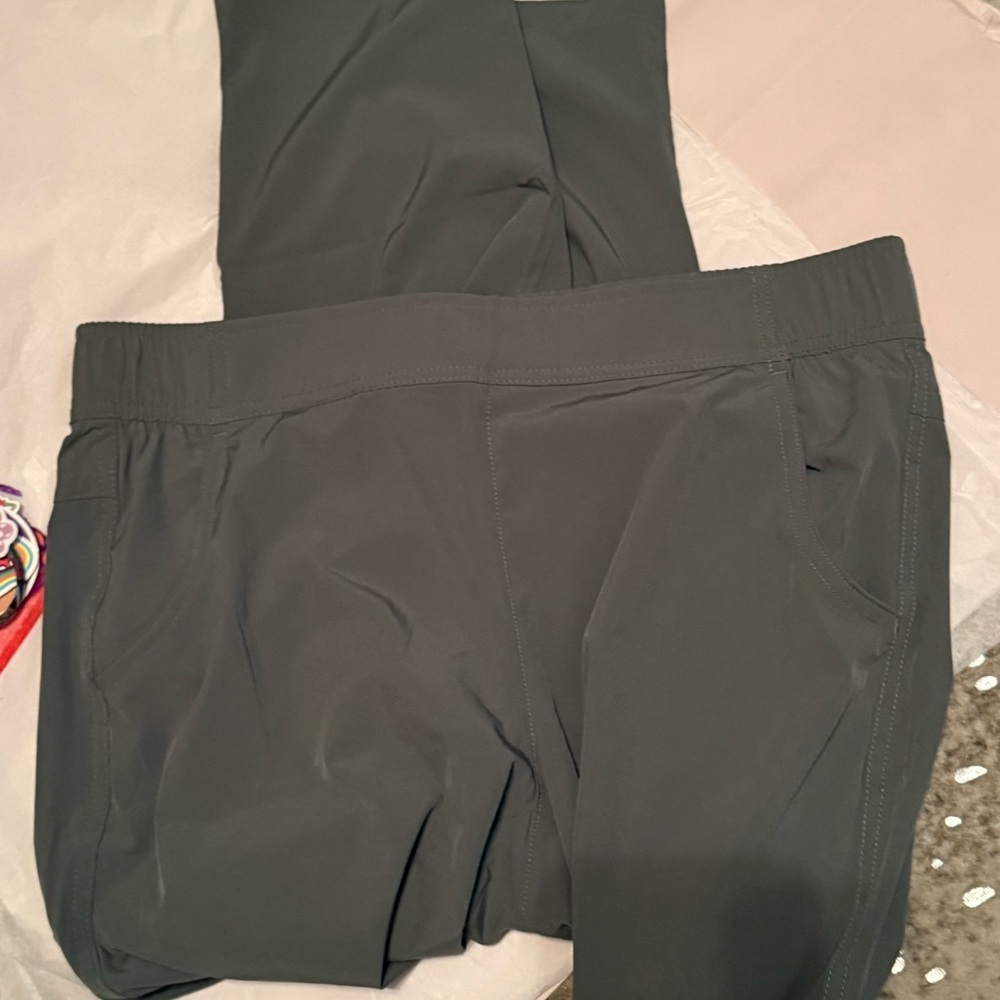 Eddie Bauer Traveler Pants - Picture 5 of 13